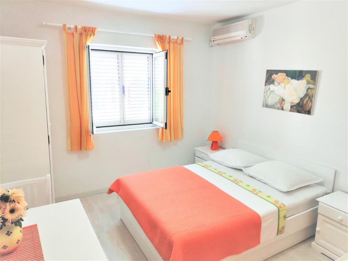 Apartments Vekic Makarska Extérieur photo