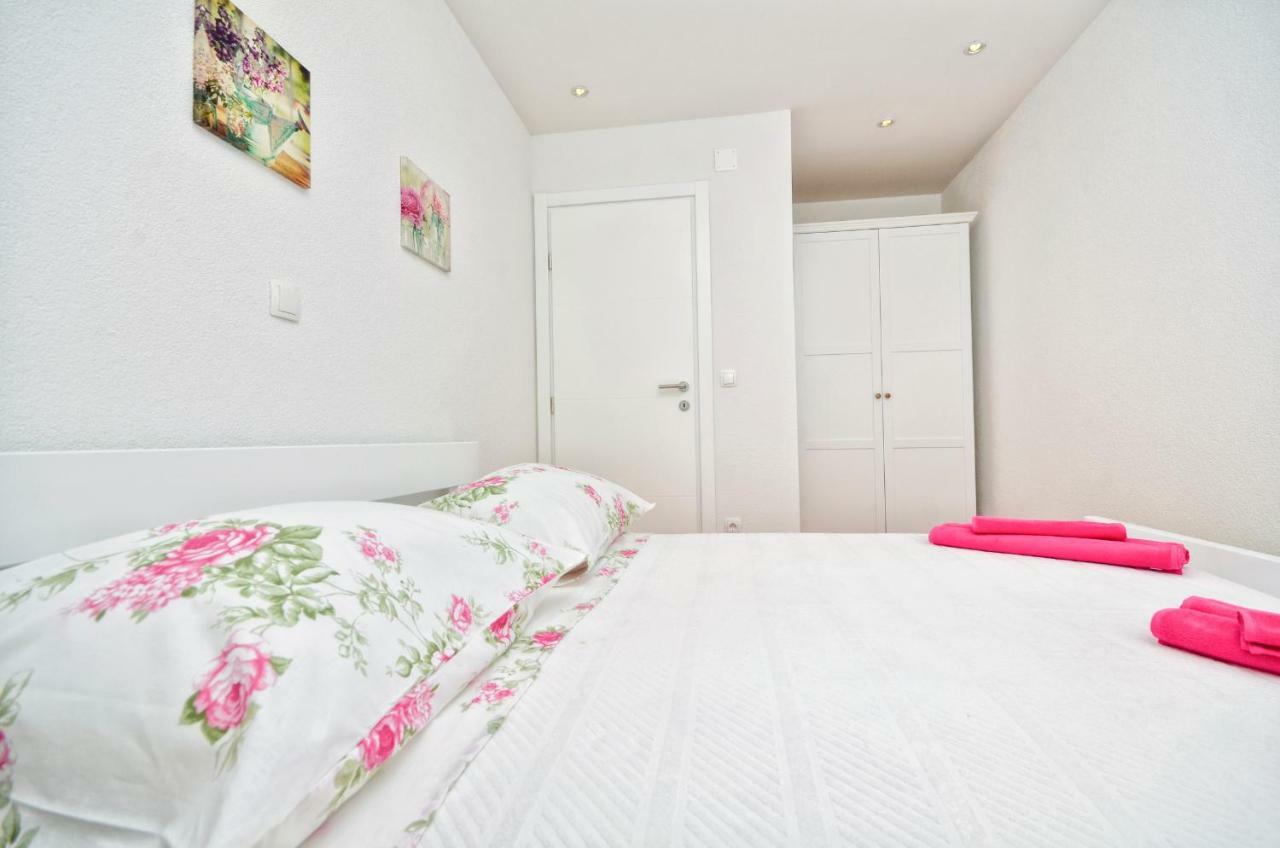 Apartments Vekic Makarska Extérieur photo
