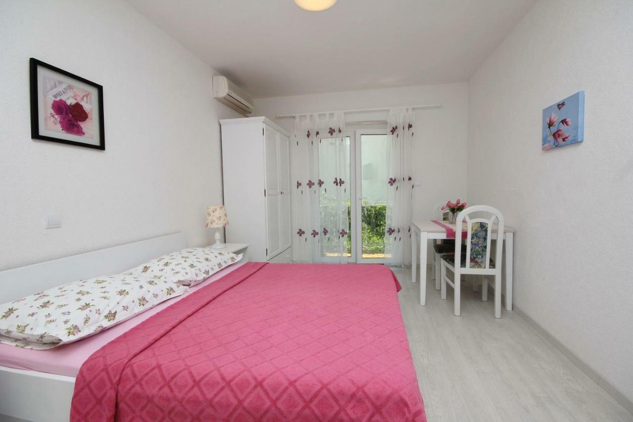 Apartments Vekic Makarska Extérieur photo